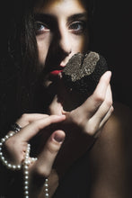 Load image into Gallery viewer, Extremely Fresh Black Truffle (Tubern Uncinatum)